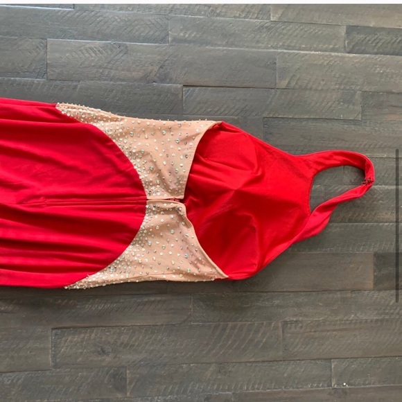 Dress - Picture 4 of 5